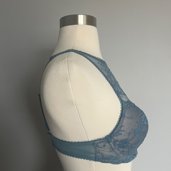 NWT Victoria's Secret High Neck Lace Mesh Blue Bra - Picture 3 of 6